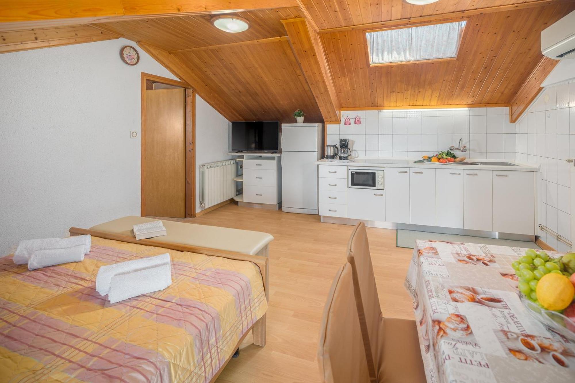 Apartments By The Sea Zambratija, Umag - 2557 Δωμάτιο φωτογραφία